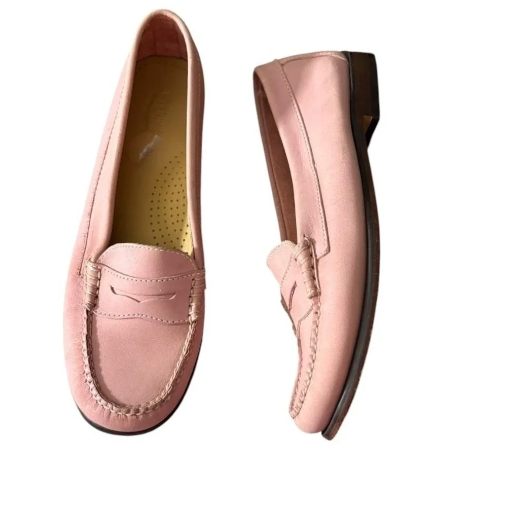 Weejuns Soft Pink Nubuck Leather Penny Loafers‎ sz 9M Excellent